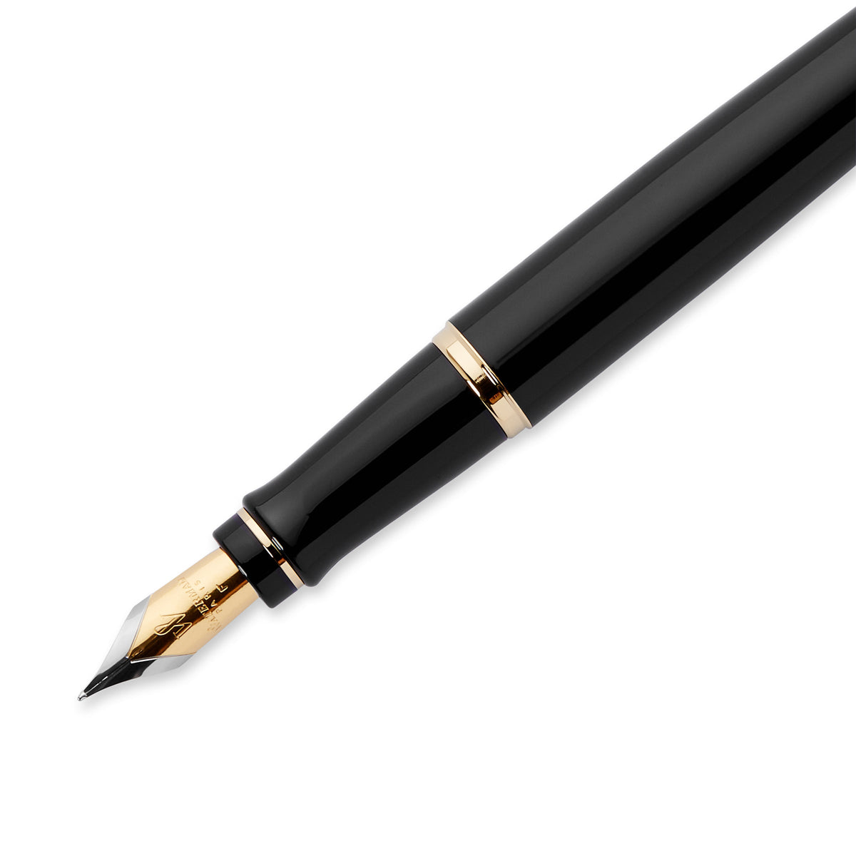Waterman Expert Black Lacquer Gold Trim Fountain Pen Medium Nib in Box