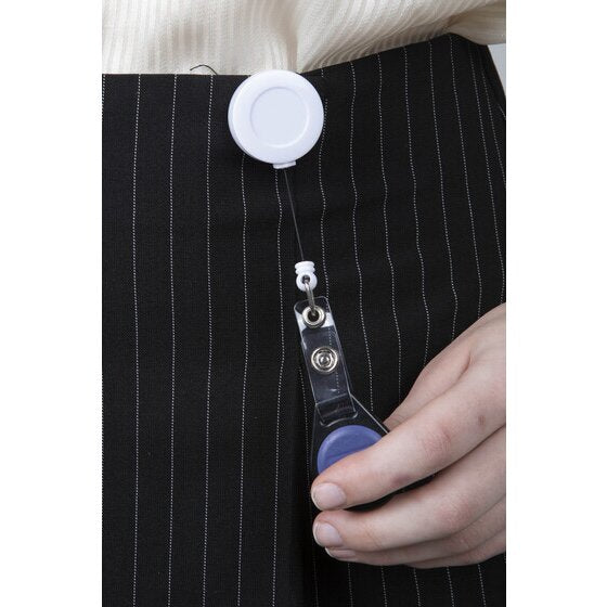 Rexel Retractable Card Holder with Strap and Nylon Cord White