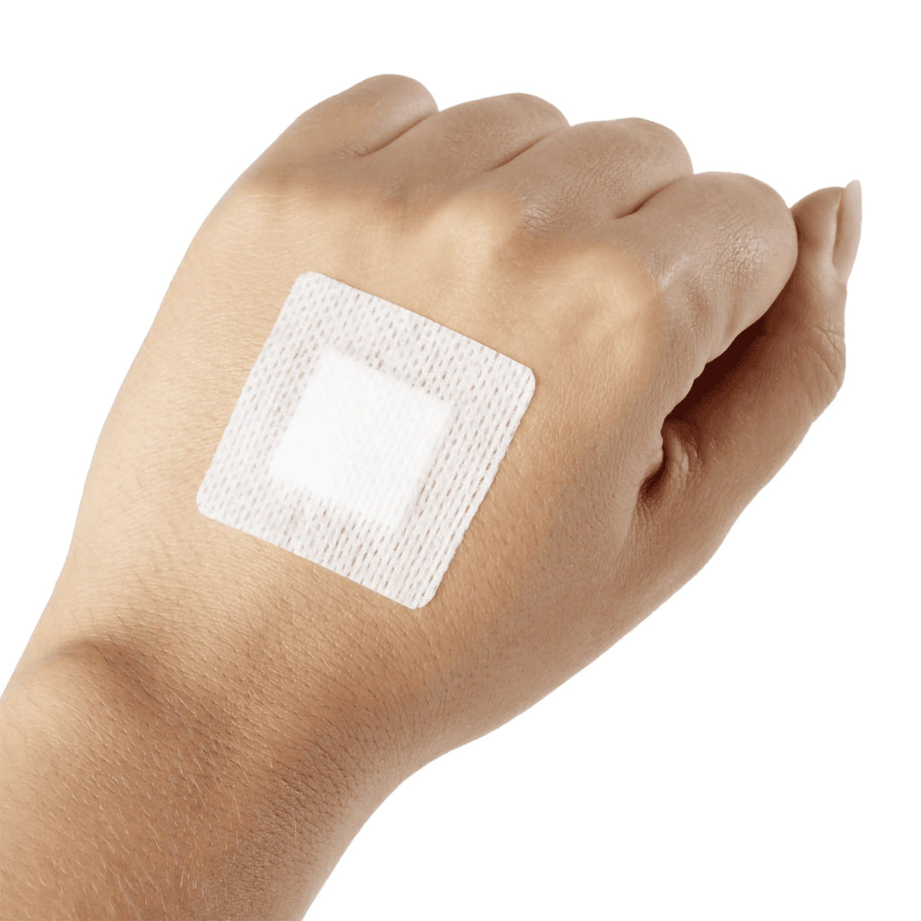 AeroPlast Sensitive Silicone Small Patches 3.8 x 3.8cm Box 30