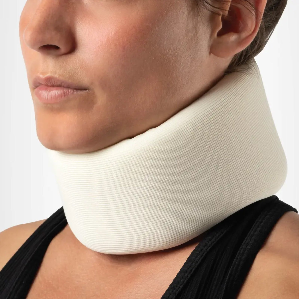 AeroSupplies Foam Cervical Collar Medium