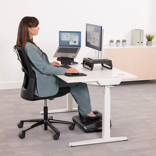 Fellowes Breyta Portable Foot Rest Black