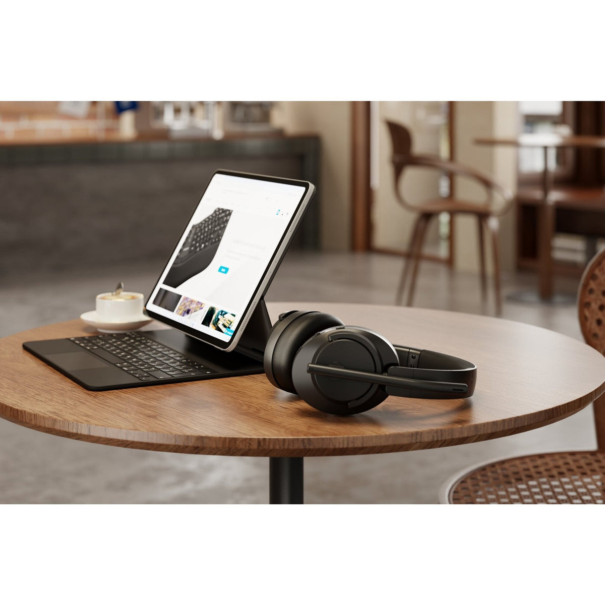 Kensington C3550 EQ Bluetooth Over-Ear ANC Headset