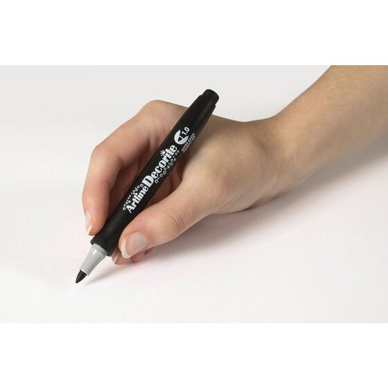 Hand writing with an Artline Decorite 1.0mm Black marker