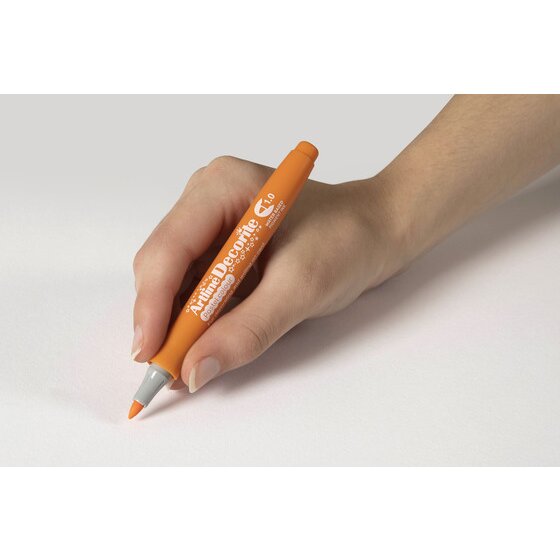 Hand writing with an Artline Decorite 1.0mm Pastel Orange marker