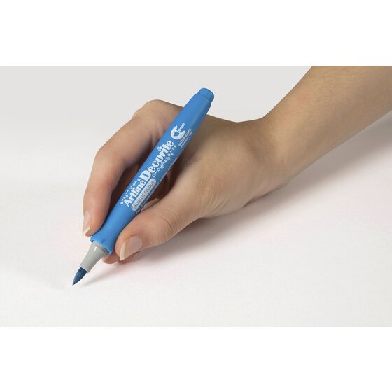 Hand writing with an Artline Decorite Brush Metallic Blue marker