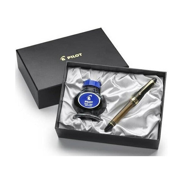Pilot Custom 823 Fountain Pen Black Barrel 14K Gold Broad Nib