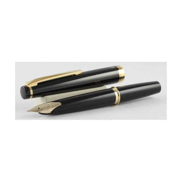 Pilot E95S Fountain Pen Black 14K Gold Fine Nib