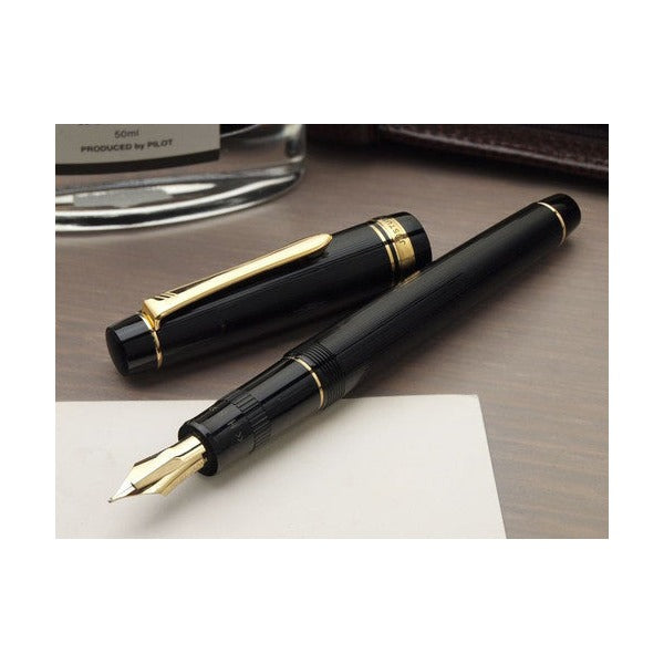 Pilot Justus 95 Fountain Pen Black Stripe Barrel 14K Gold Medium Nib