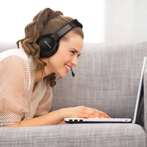 Verbatim Headset with Noise Cancelling Microphone Black